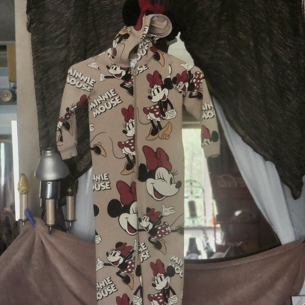 K9 New 1-piece kid's Hoodie Pj's fleece lined authentic Disney Minnie Mouse